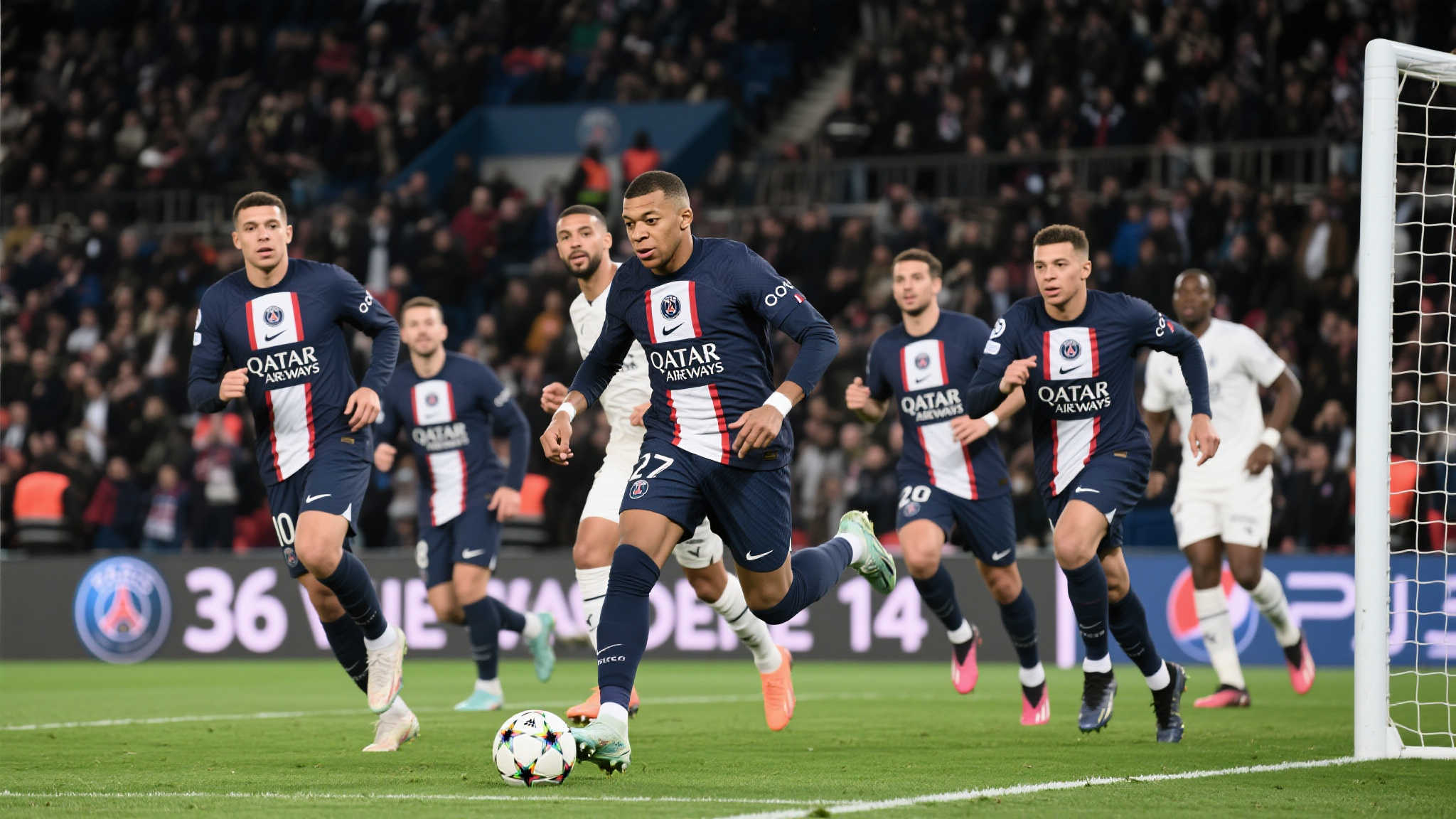 巴黎火力全开,36场比赛中有14场实现至少14次射门。 前言:
作为世界足坛的一面旗帜,巴黎圣日耳曼始终